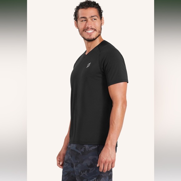 Peloton Men’s Tech Classic V-neck Short Sleeve - Picture 4 of 7
